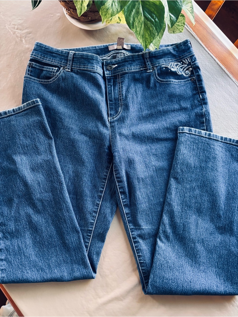 Chico's Dark Blue Straight-Leg Jeans with Embroidered Pocket
